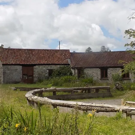 Farm stay Fernhill Farm *